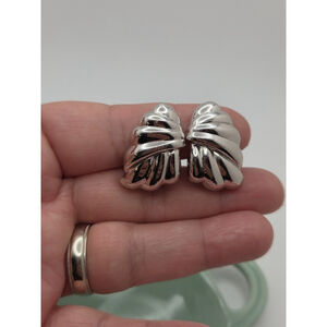 Vintage Trifari Silver Tone Earrings Ribbed Dome Clip On